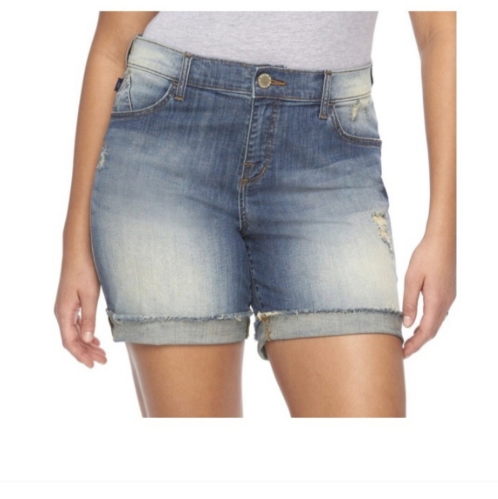 Rock & Republic Distressed Jean Short Size 10